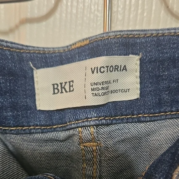 BKE Women's Boot Cut Jeans - Blue Wash with Light Whiskering - Picture 2 of 4